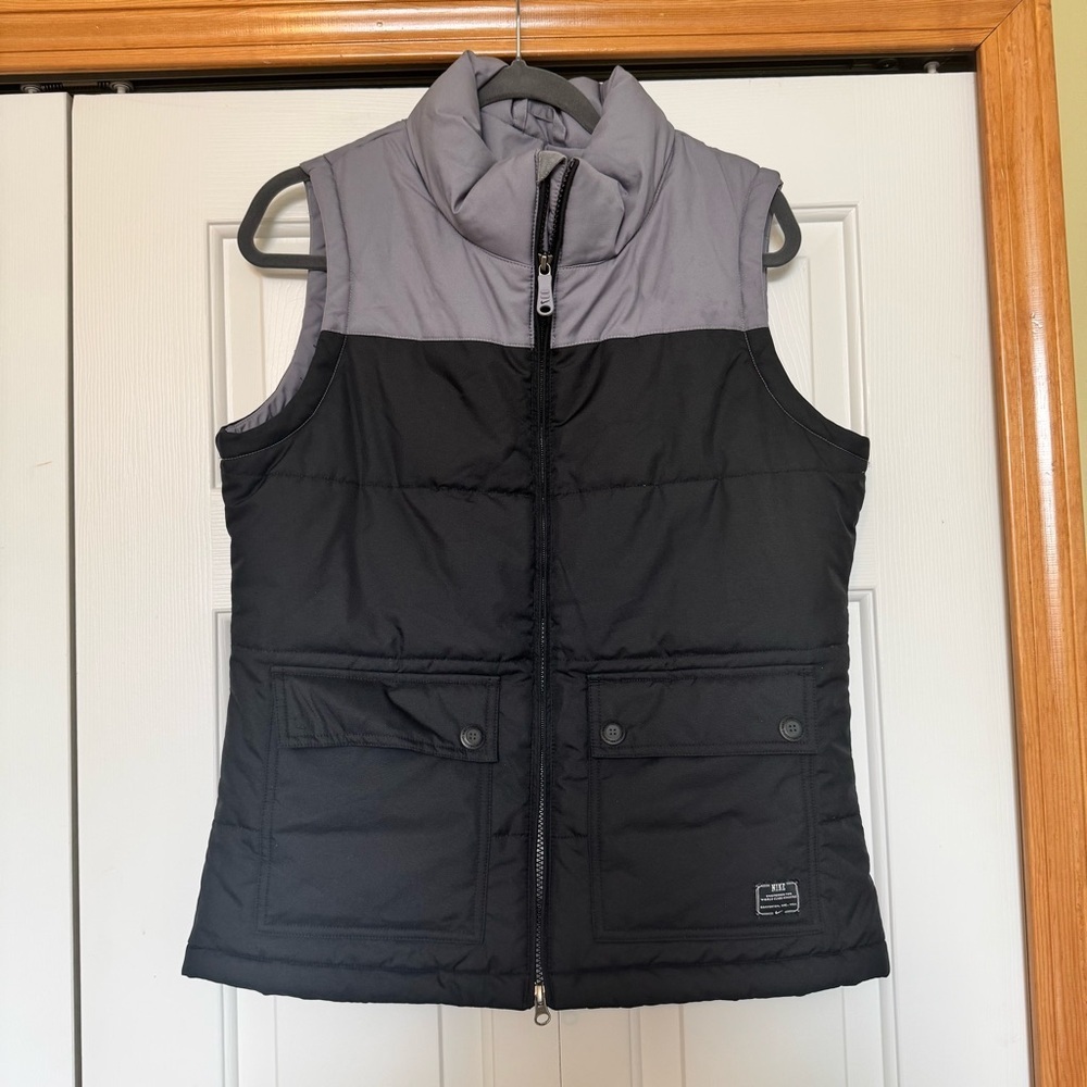 Nike Women’s Puffer Vest